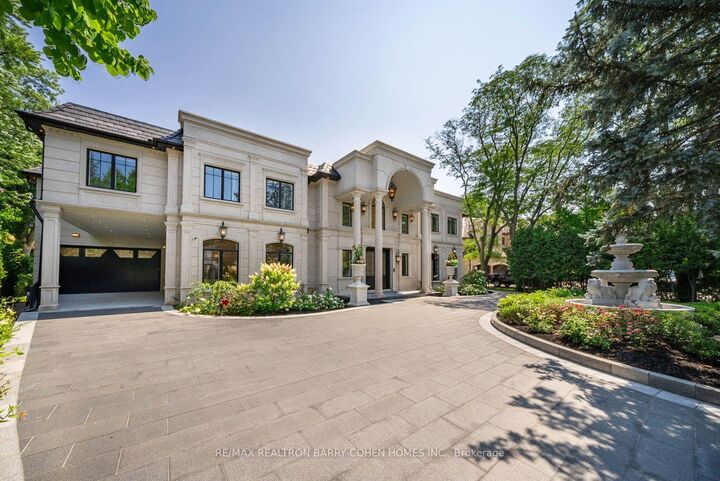 Property Photo: 99 Bayview Ridge ON M2L 1E5