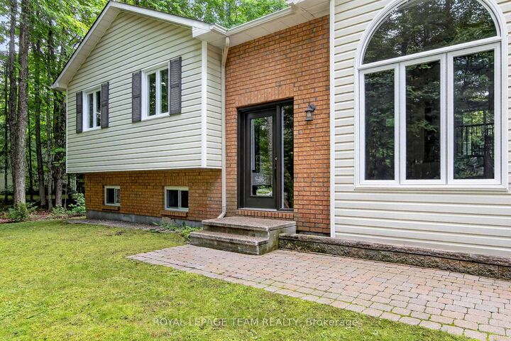 126 Mockingbird Lane — photo 1