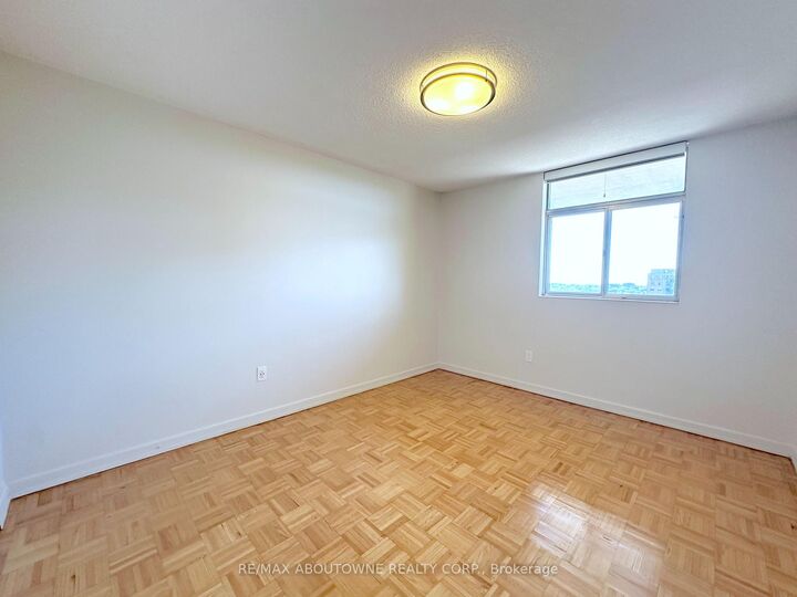 Property Photo:  30 Denton Avenue 1524  ON M1L 4P2 