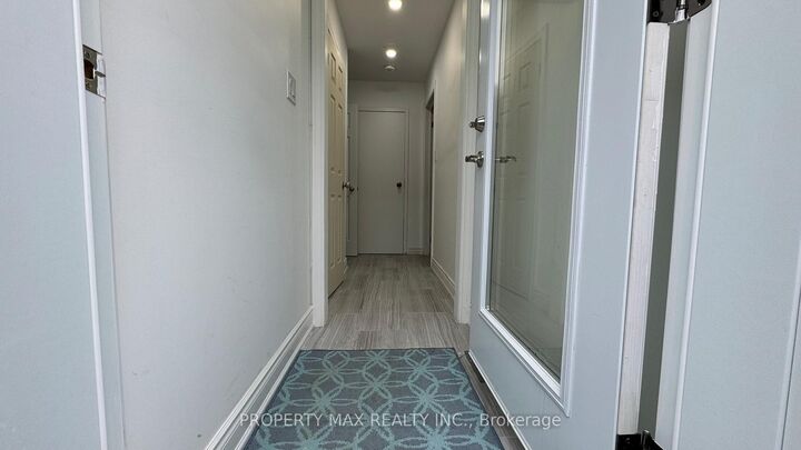 Property Photo:  30 Glenabbey Drive Bsmt  ON L1E 1B8 