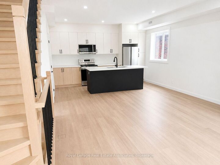 Property Photo:  17 White Avenue 5 Sfn  ON M6N 1S7 