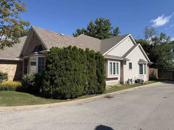 Property Photo: 3516 Main Street 19 ON L2G 6A6