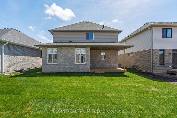 Property Photo:  3 Hemlock Crescent  ON N5H 0B9 