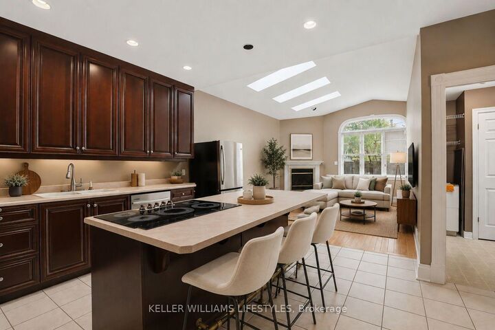 Property Photo:  303 Pall Mall Street  ON N6B 2G8 