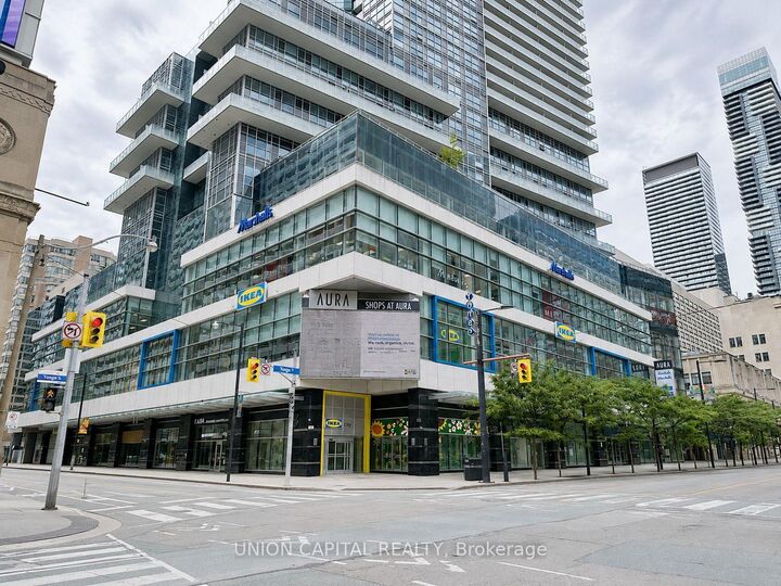 Property Photo:  386 Yonge Street 4903  ON M5B 0A5 