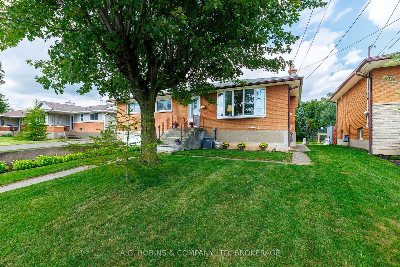 Property Photo: 12 Berkley Avenue ON L3K 1T2