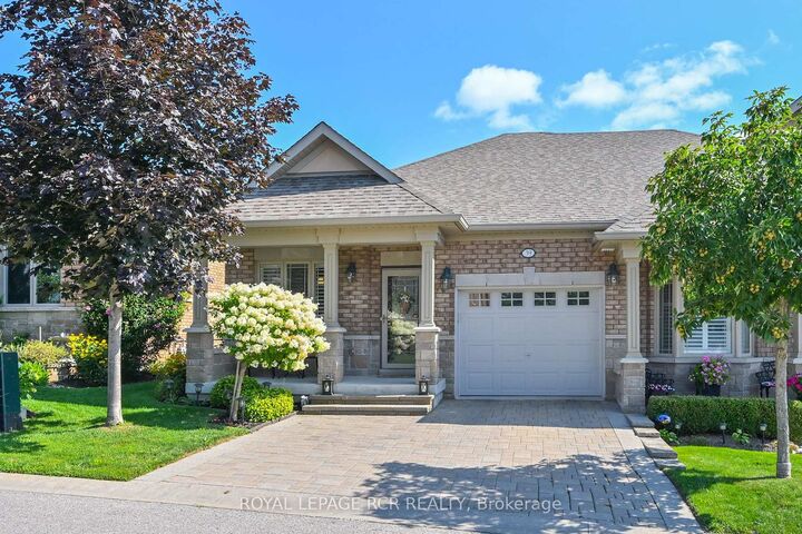 39 Westmount Drive — photo 1