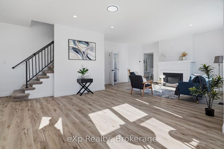 Property Photo: 192 William Street W ON N0M 2K0
