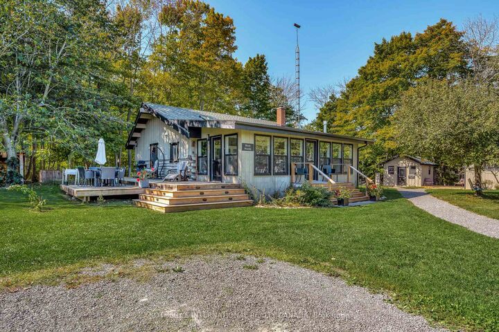 Property Photo: 220 Easterbrook Road S ON K0K 2P0