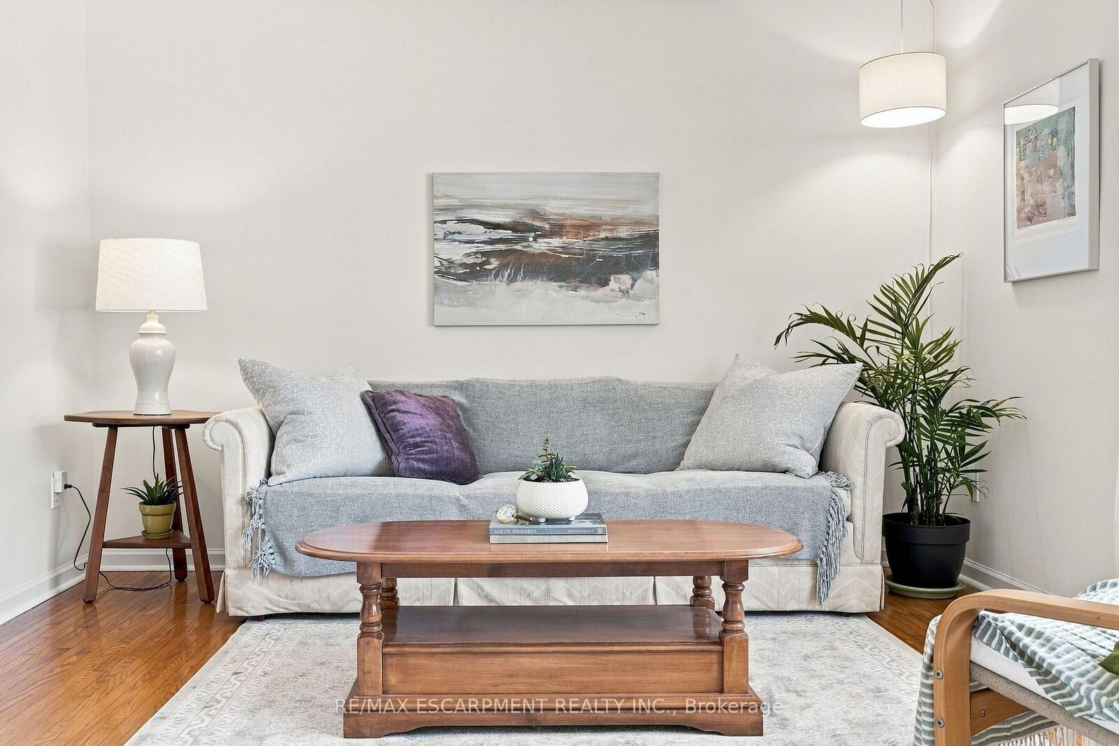 Property Photo: 75 Flamboro Street ON L0R 2H0