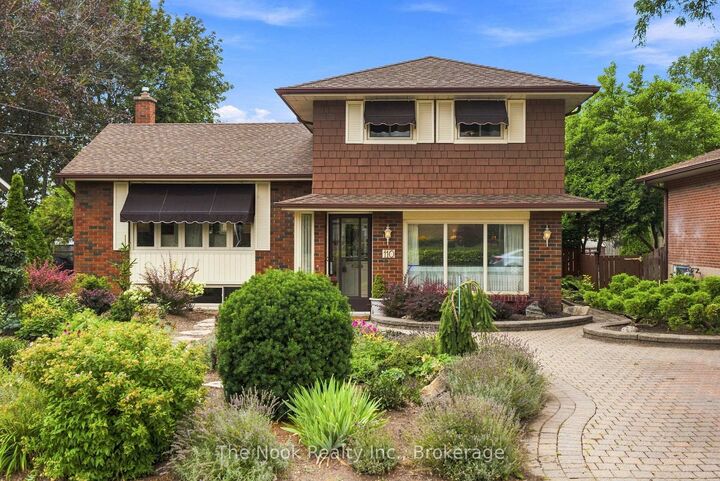 110 Bowman Avenue — photo 1
