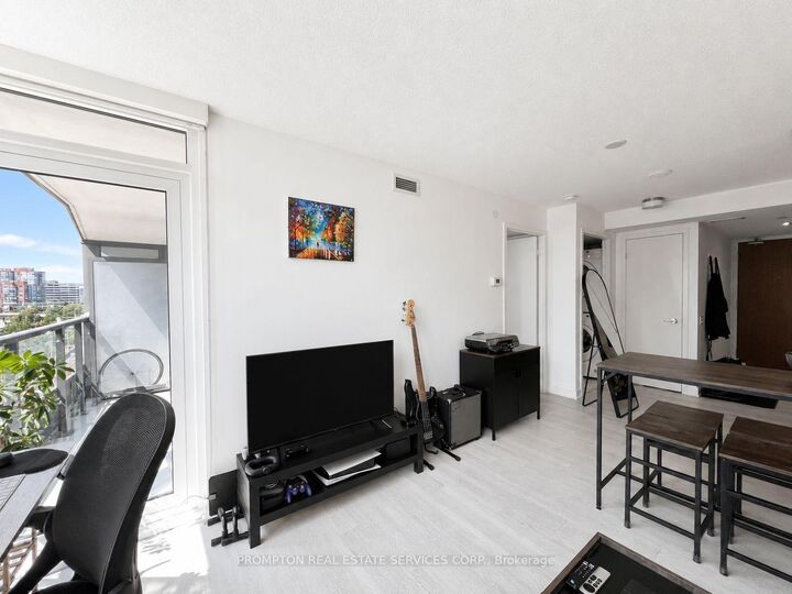 Property Photo: 80 Queens Wharf Road 1015 ON M5V 0J2