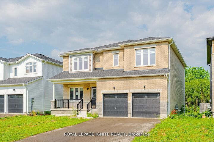 Property Photo:  19 Butternut Drive  ON N3Y 0G8 