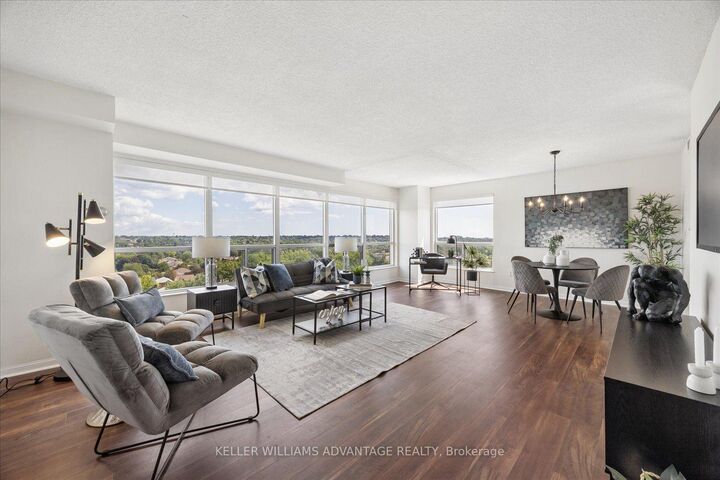 712 Rossland Road E 903 — photo 1