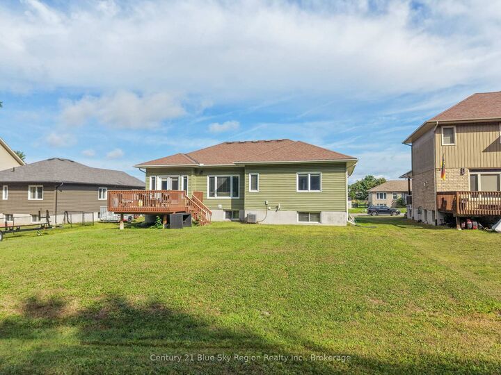 Property Photo:  24 Osprey Crescent  ON P0H 1H0 