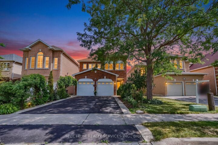 8 Sweet Briar Lane — photo 1