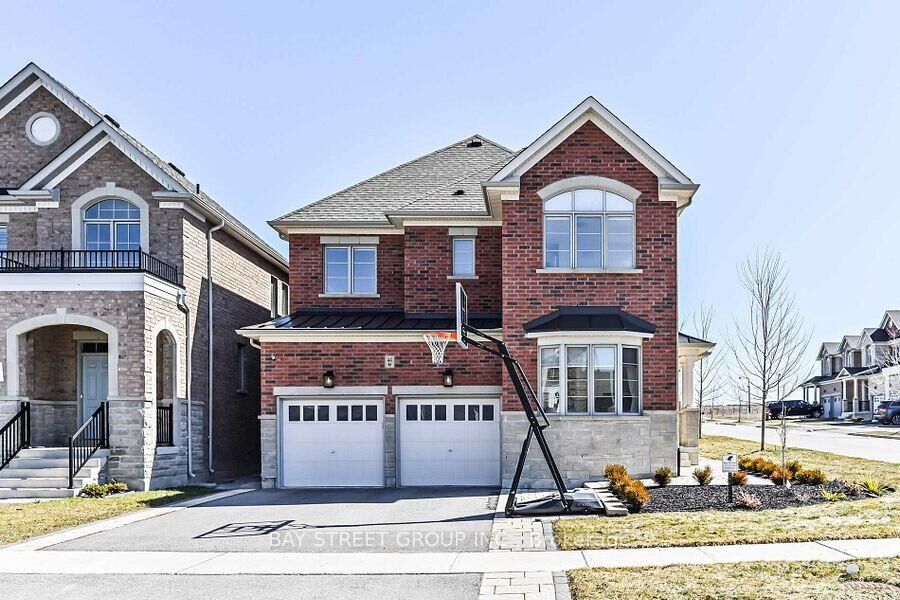 Property Photo: 44 Clara May Avenue ON L9N 0R4