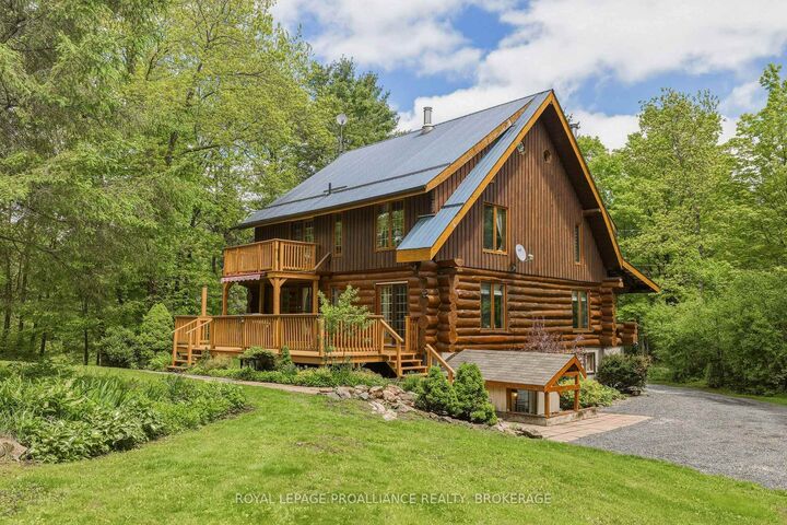 156 Darlingside Drive — photo 1