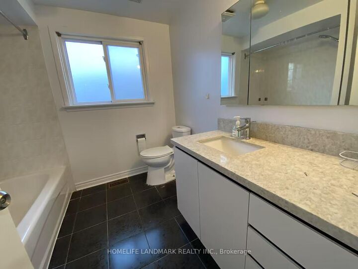 Property Photo:  43 Wakefield Crescent B2  ON M1W 2C1 