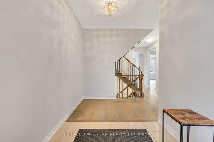Photo de la propriété:  109 Falabella Street  ON K2S 0X7 