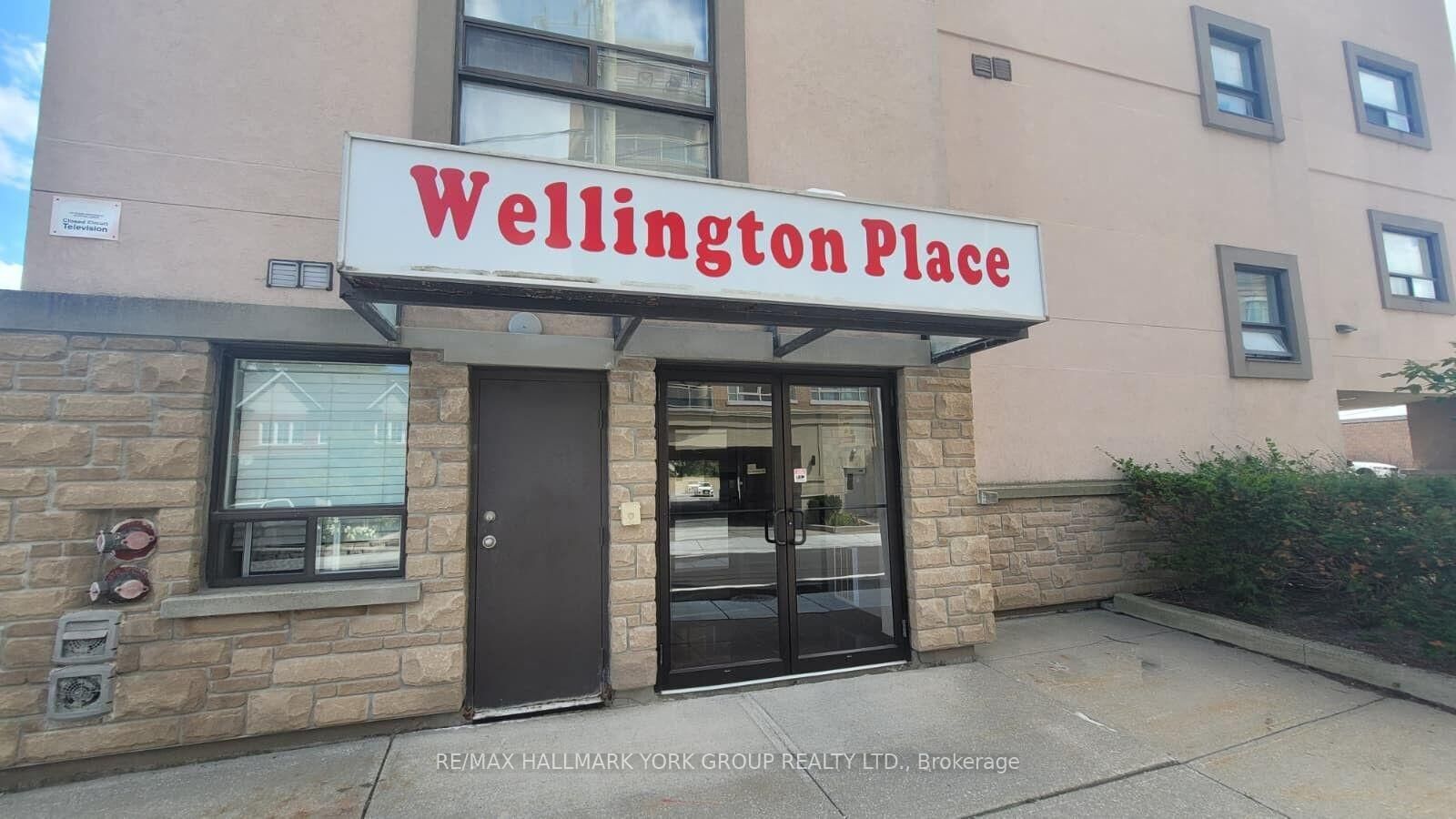 Property Photo:  14 Wellington Street E 310  ON L4G 1H5 