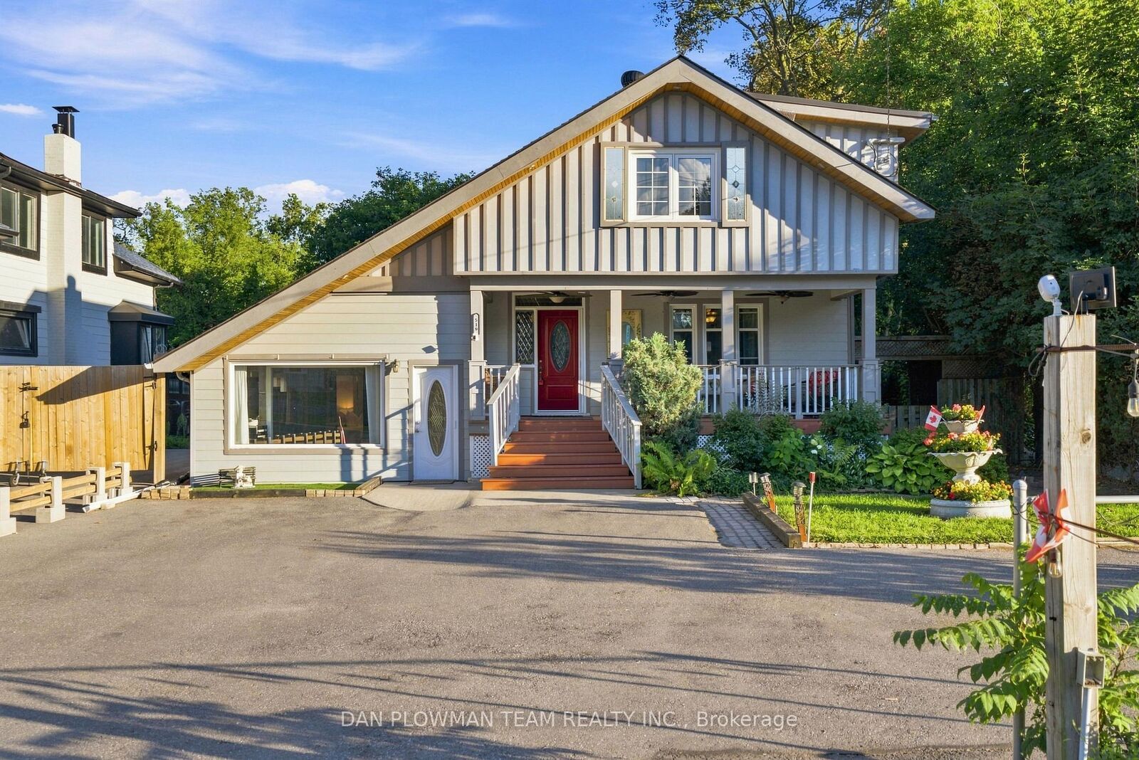 Property Photo: 519 Kingston Road W ON L1S 6M1