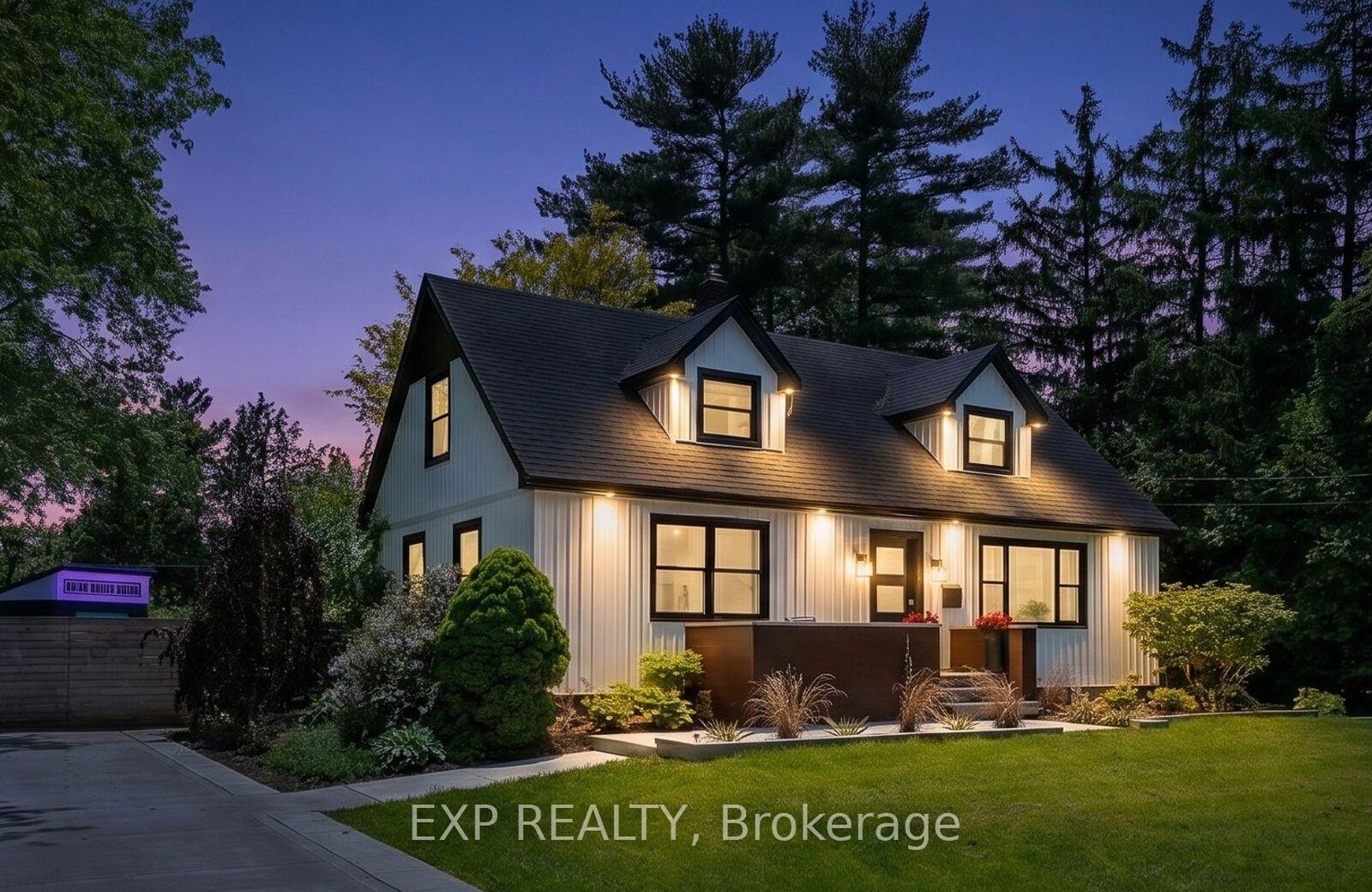 Property Photo:  1373 Orchard Avenue  ON L2A 3E5 