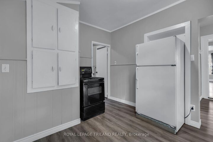 Property Photo:  23 Lydia Street A  ON N5R 3Z8 