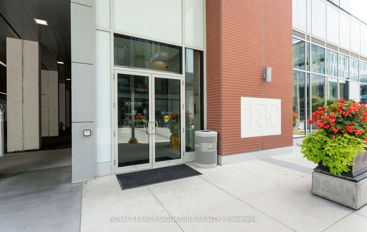 Property Photo:  180 Enterprise Boulevard 814  ON L6G 0G4 