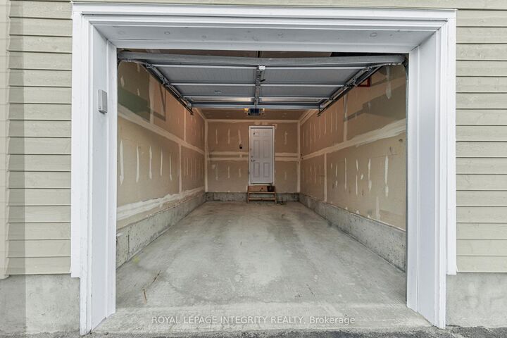 Property Photo: 69 Pelham Crescent ON K0A 2Z0