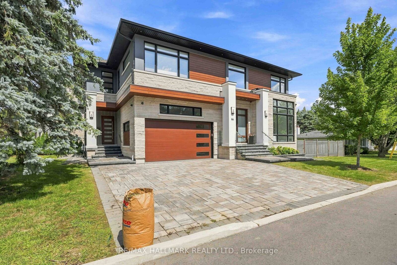 Property Photo:  66 Forest Grove Drive  ON M2K 1Z6 