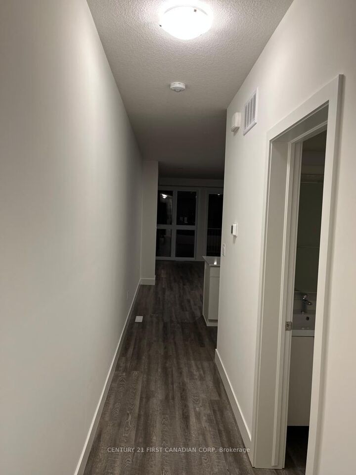 Property Photo: 234 Edgevalley Road 93 ON N5V 0E3