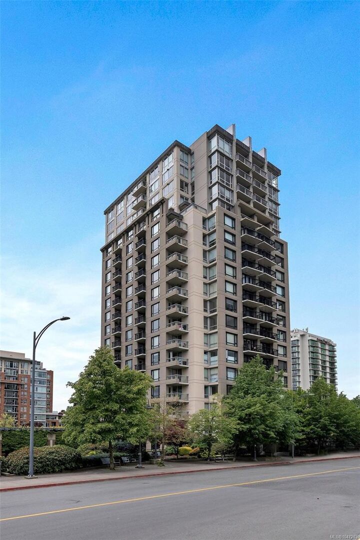 Property Photo: 751 Fairfield Rd #1502 BC V8W 4A4