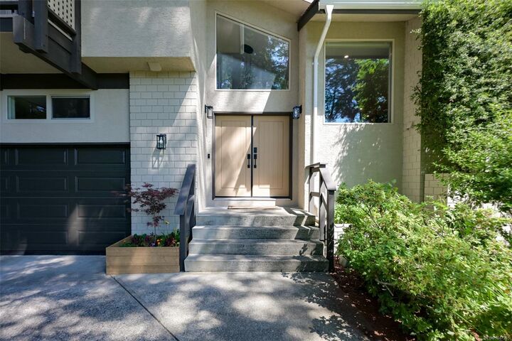 Property Photo: 978 Fir Tree Glen BC V8X 5B7
