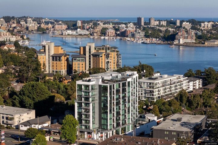 Property Photo:  899 Esquimalt Rd #905  BC V9A 3M5 