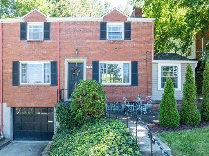 Property Photo: 91 Seneca Dr PA 15228