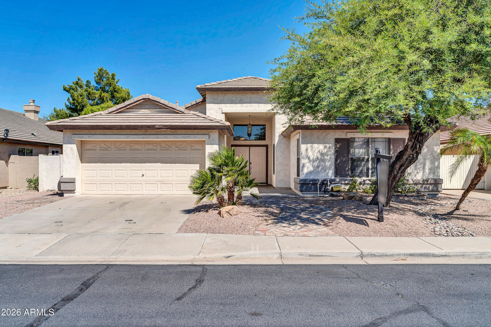 Property Photo: 6434 W Kristal Way AZ 85308
