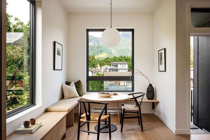 Property Photo: 37940 Fourth Avenue 6 BC V8B 0P7