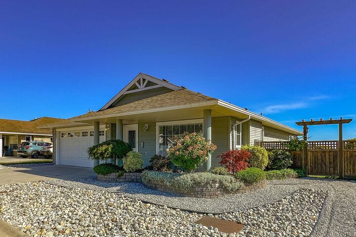 5692 Louise Way — photo 1