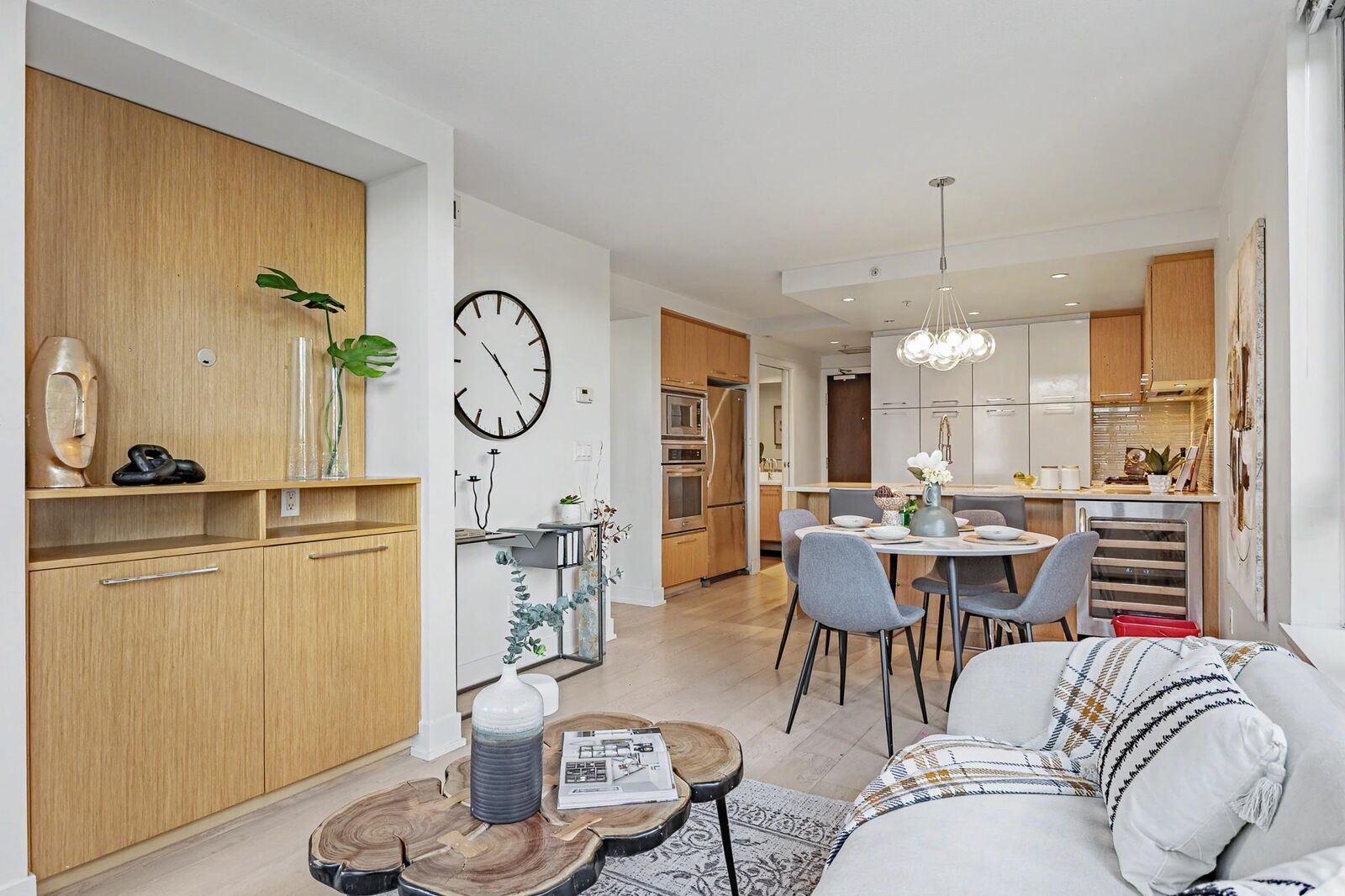 Property Photo: 1680 W 4th Avenue 207 BC V6J 0B7