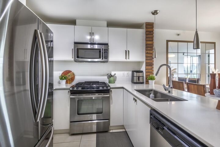 Property Photo: 9868 Cameron Street 1606 BC V3J 0A5