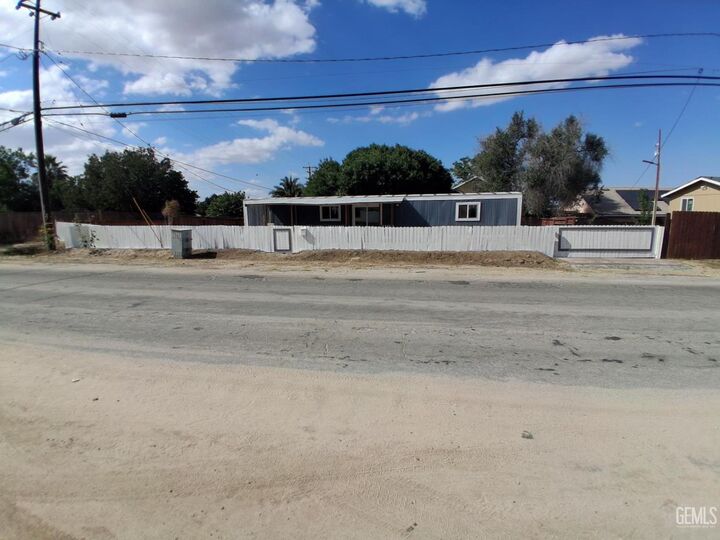Property Photo:  216 Pico Street  CA 93268 