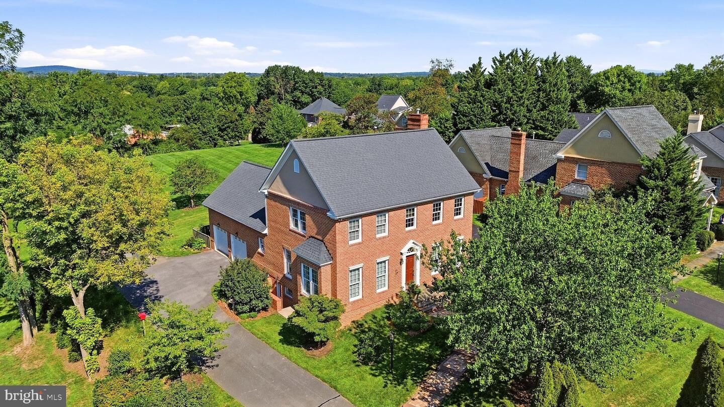 Property Photo:  105 Foxbury Lane  VA 22602 