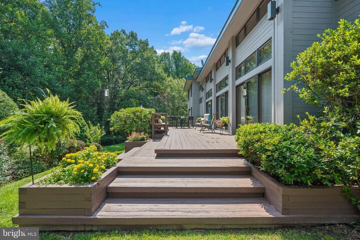 Property Photo:  17026 Barn Ridge Drive  MD 20906 