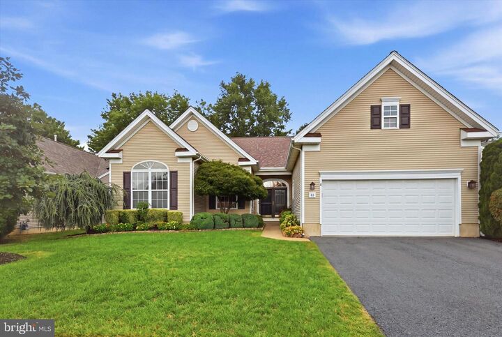 Property Photo:  33 Barbary Lane  NJ 08022 