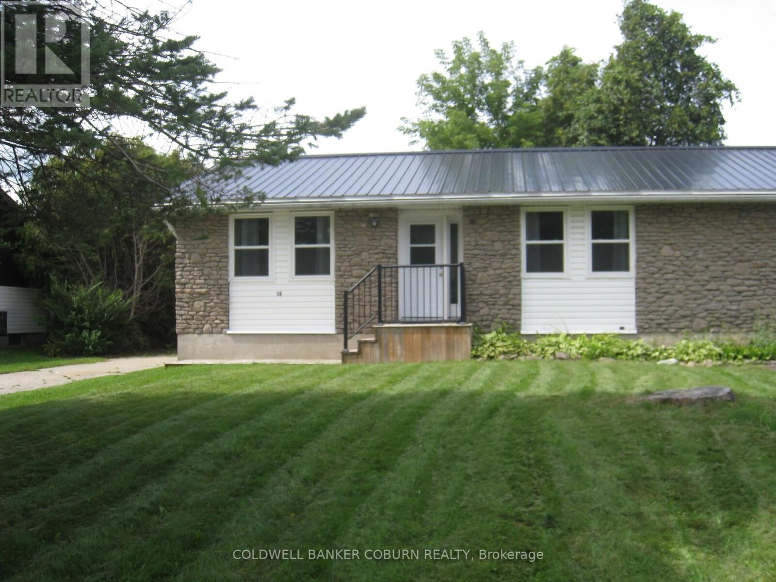 Property Photo:  13 Queen Street  ON K0G 1J0 