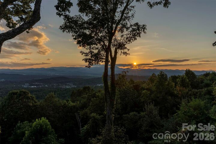 Property Photo:  851 Sunlight Ridge Drive  NC 28792 