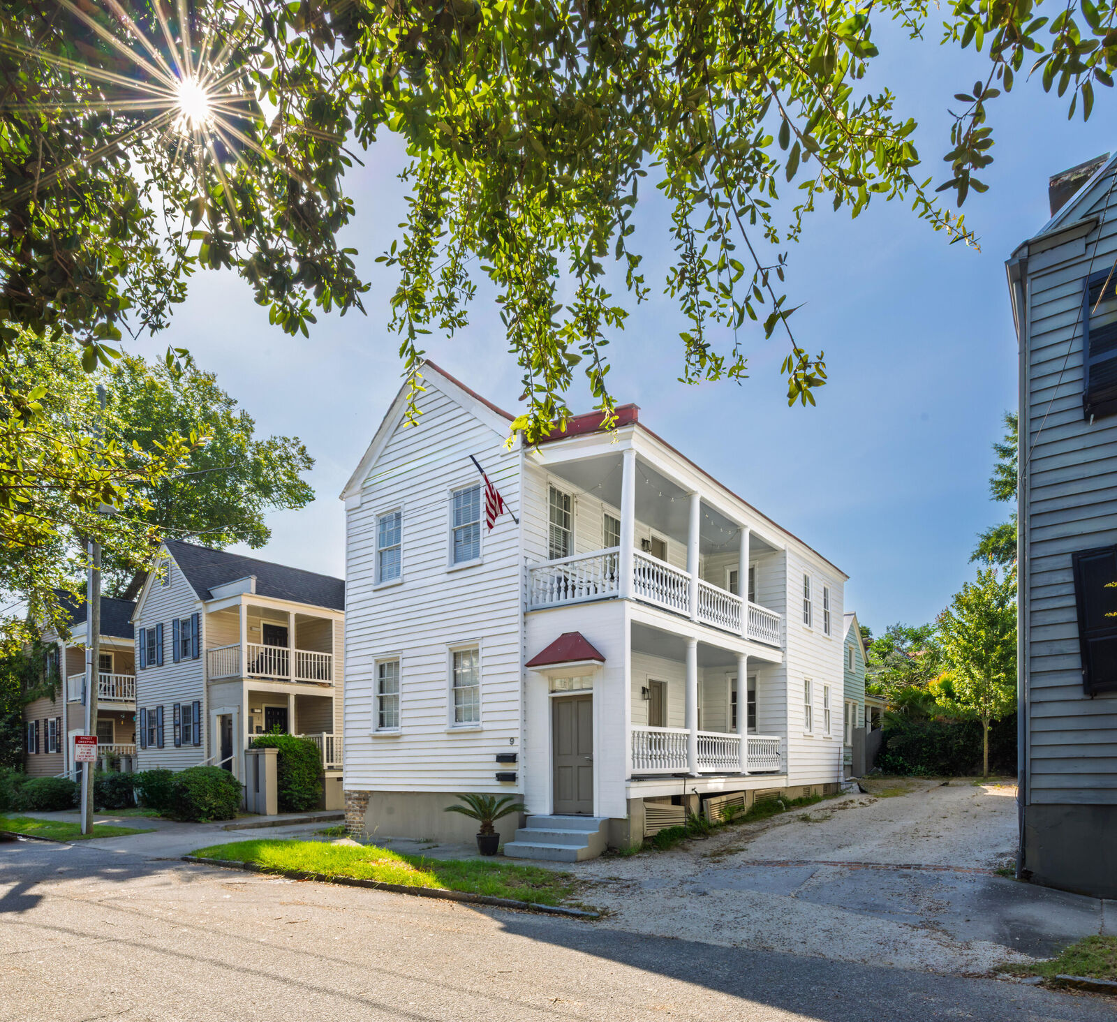 Property Photo:  9 Marion Street  SC 29403 