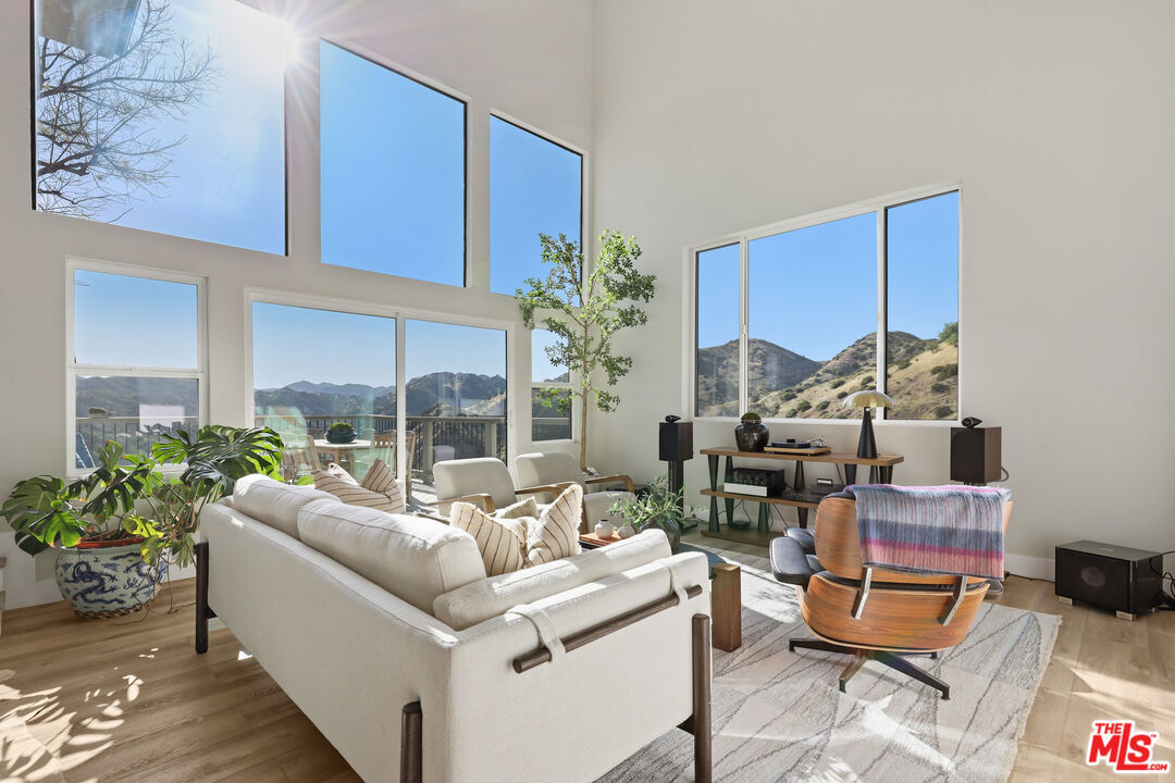 Property Photo:  53 Saddlebow Rd  CA 91307 