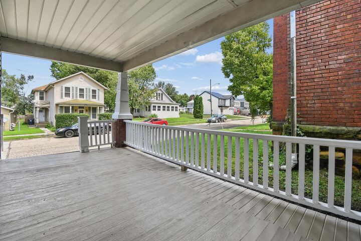 Property Photo:  185 W Locust Street  OH 43055 